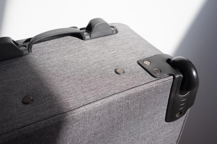 An untitled image from "Review: Travelers Club 16" Top Expandable Underseater Carry-On"