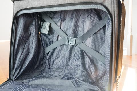 An untitled image from "Review: Travelers Club 16" Top Expandable Underseater Carry-On"